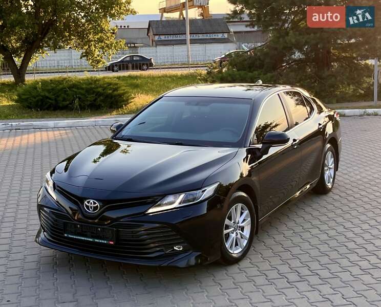 Toyota Camry 2018