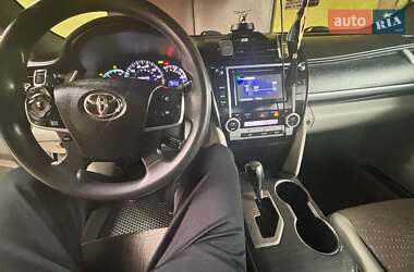 Седан Toyota Camry 2013 в 