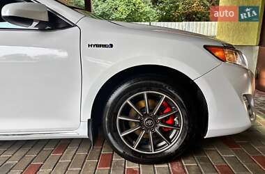 Седан Toyota Camry 2013 в 