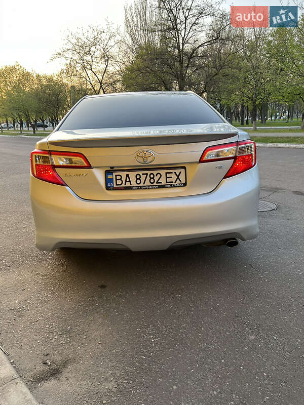 Седан Toyota Camry 2014 в Николаеве фото 7 Седан Toyota Camry 2014 в Николаеве