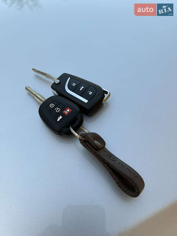 Седан Toyota Camry 2014 в Николаеве фото 35 Седан Toyota Camry 2014 в Николаеве