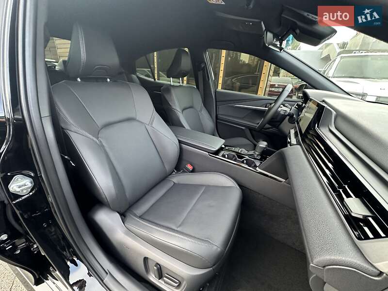 Седан Toyota Camry 2025 в Киеве