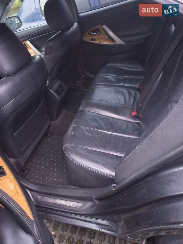 Седан Toyota Camry 2007 в Львові