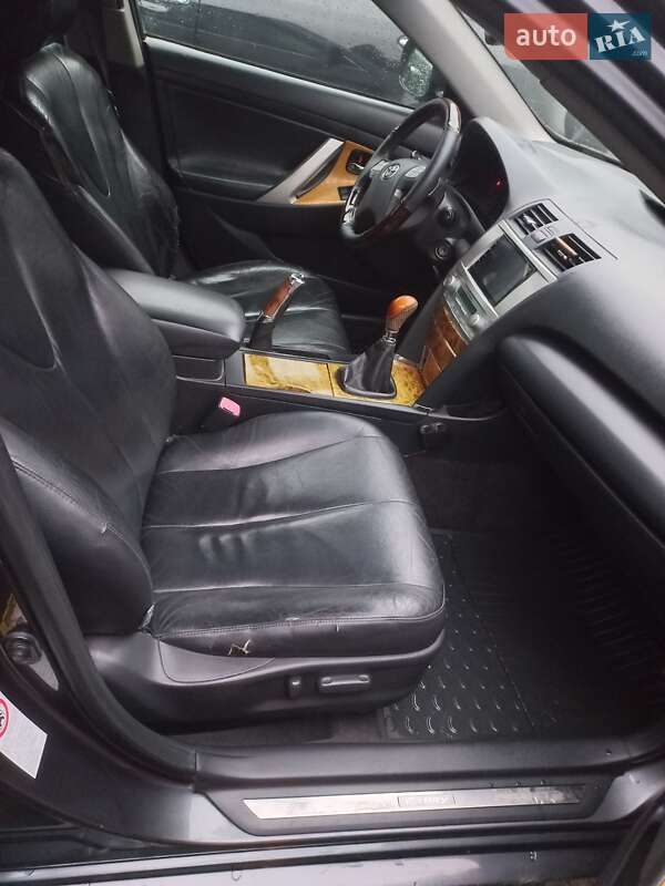 Седан Toyota Camry 2007 в Львові