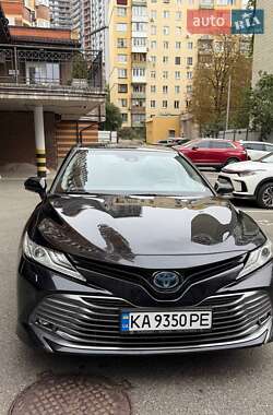 Седан Toyota Camry 2020 в 