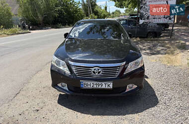 Седан Toyota Camry 2012 в Овідіополі