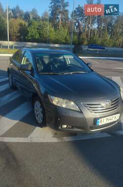 Седан Toyota Camry 2006 в Киеве