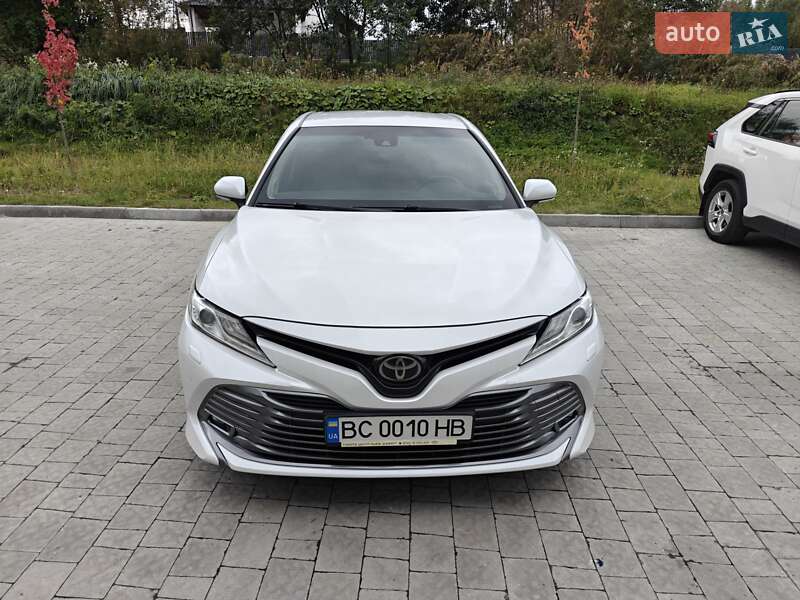 Toyota Camry 2017