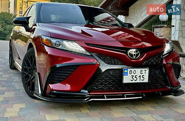 Седан Toyota Camry 2018 в 