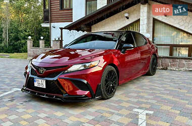 Седан Toyota Camry 2018 в 
