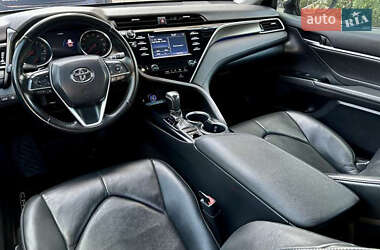 Седан Toyota Camry 2018 в 