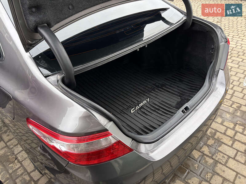Седан Toyota Camry 2016 в Одесі