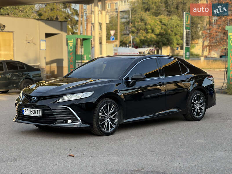 Toyota Camry 2022