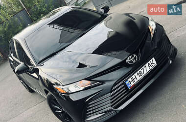 Седан Toyota Camry 2021 в 