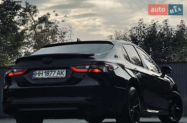 Седан Toyota Camry 2021 в 