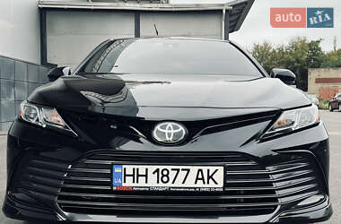 Седан Toyota Camry 2021 в 