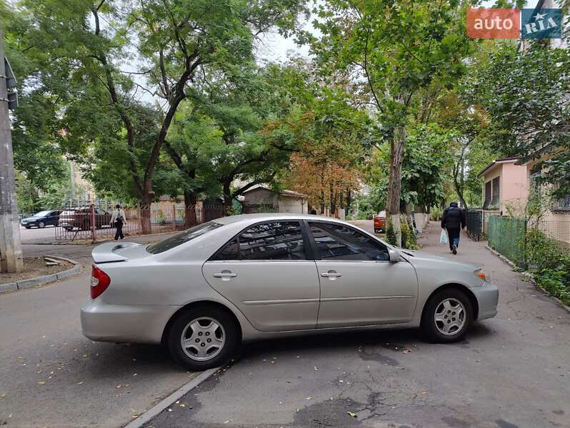 Седан Toyota Camry 2003 в Одессе
