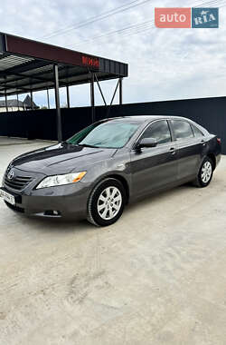 Седан Toyota Camry 2008 в Ужгороді