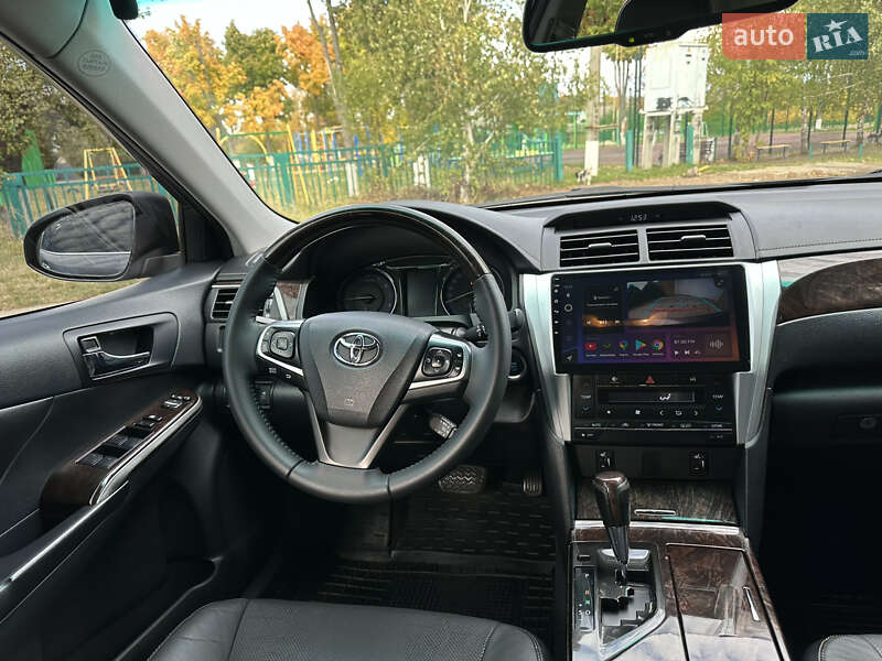 Седан Toyota Camry 2015 в Харькове