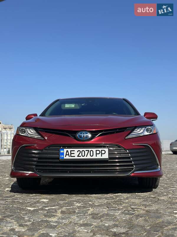 Седан Toyota Camry 2020 в Днепре