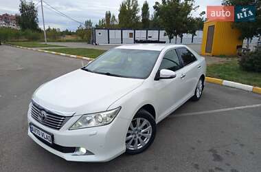 Седан Toyota Camry 2012 в Киеве