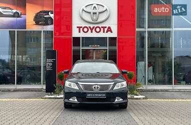 Седан Toyota Camry 2013 в 