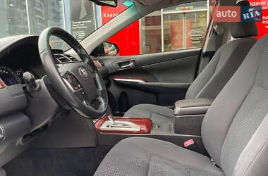 Седан Toyota Camry 2013 в 
