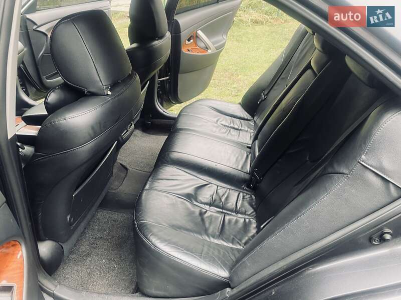 Седан Toyota Camry 2008 в Киеве