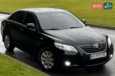 Седан Toyota Camry 2007 в Киеве