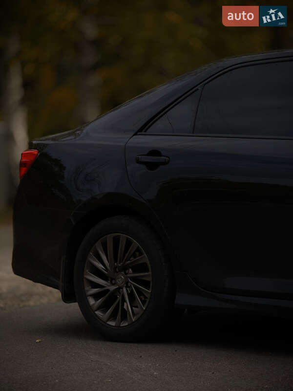 Седан Toyota Camry 2012 в Змиеве фото 30 Седан Toyota Camry 2012 в Змиеве