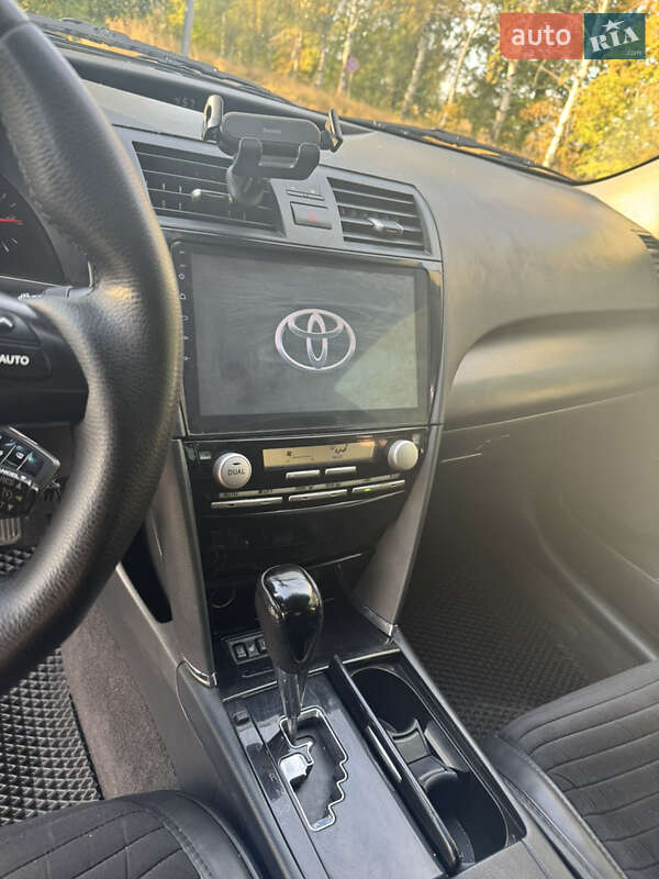 Седан Toyota Camry 2006 в Івано-Франківську