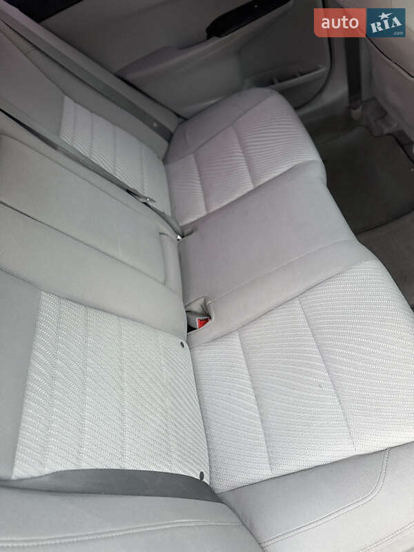 Седан Toyota Camry 2017 в Львові