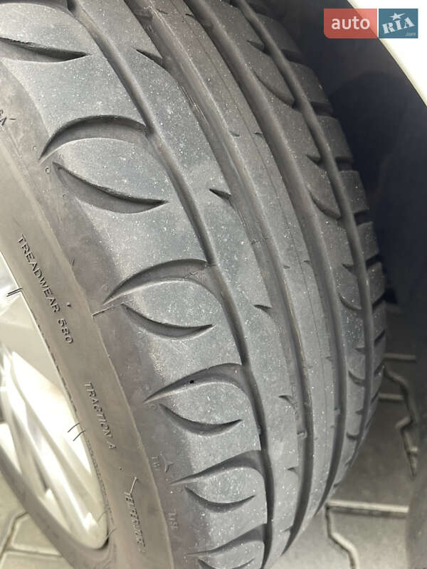 Седан Toyota Camry 2018 в Києві