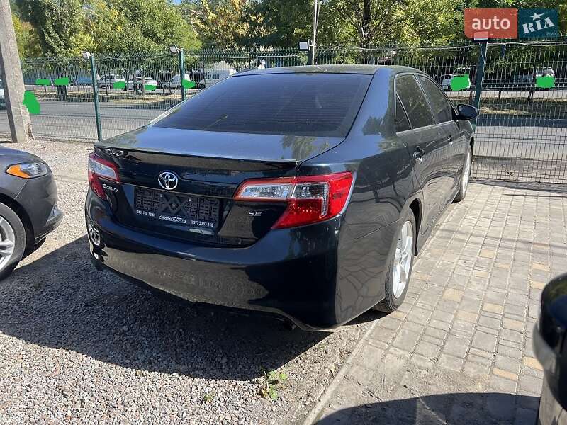 Седан Toyota Camry 2015 в Одесі