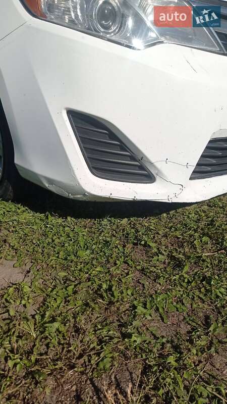 Седан Toyota Camry 2014 в Тернополі