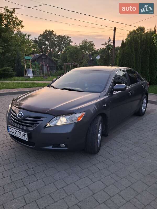 Седан Toyota Camry 2006 в Жидачові