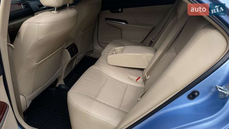 Седан Toyota Camry 2012 в Одессе