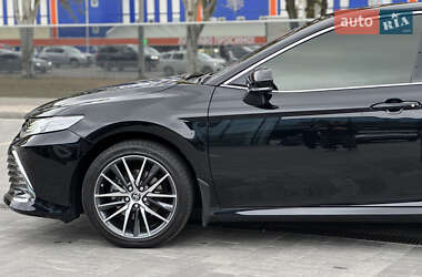 Седан Toyota Camry 2021 в 