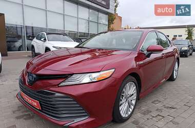 Седан Toyota Camry 2020 в Полтаве