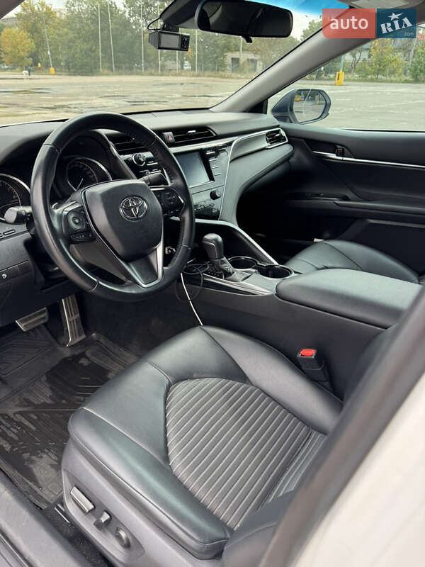 Седан Toyota Camry 2018 в Одесі