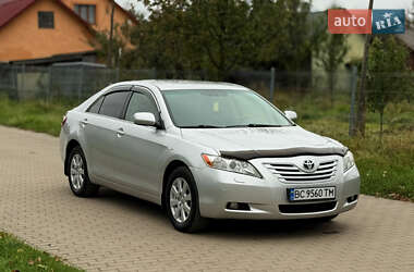 Седан Toyota Camry 2008 в Львові