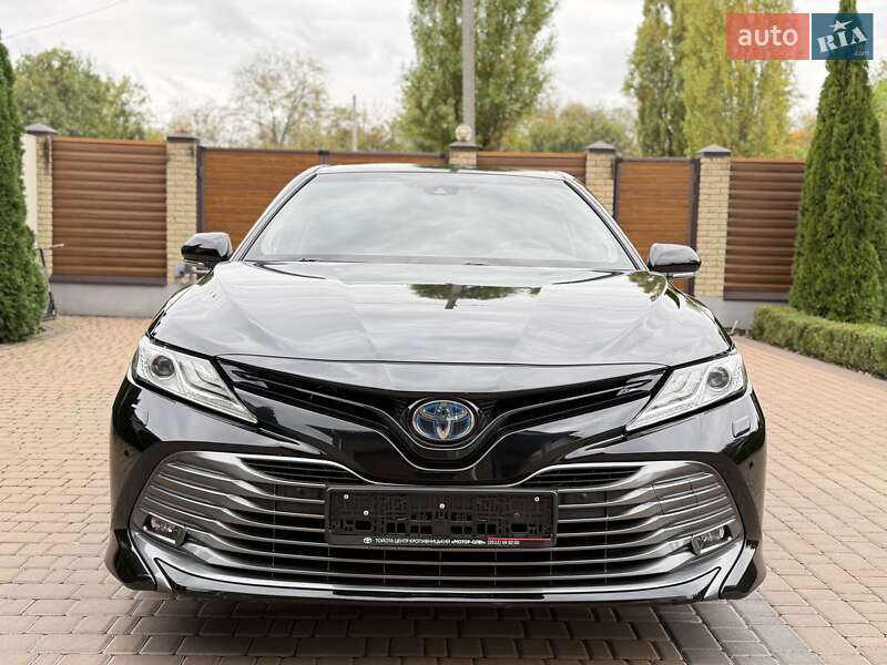 Седан Toyota Camry 2020 в Кропивницком