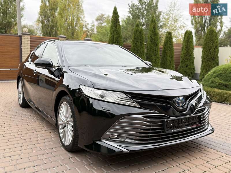Седан Toyota Camry 2020 в Кропивницком