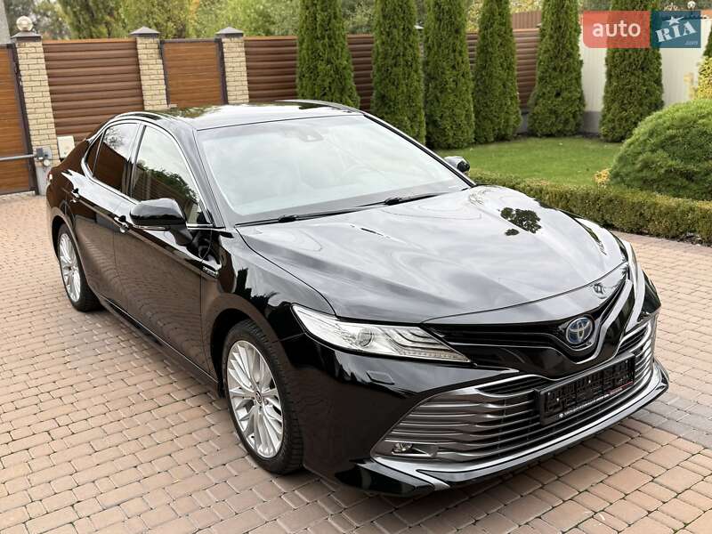 Седан Toyota Camry 2020 в Кропивницком
