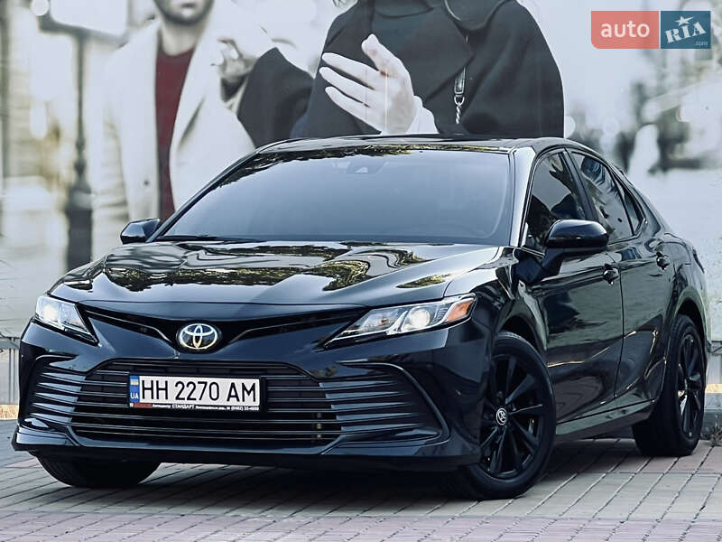 Toyota Camry 2021
