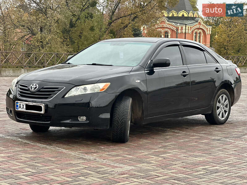 Седан Toyota Camry 2008 в Харькове