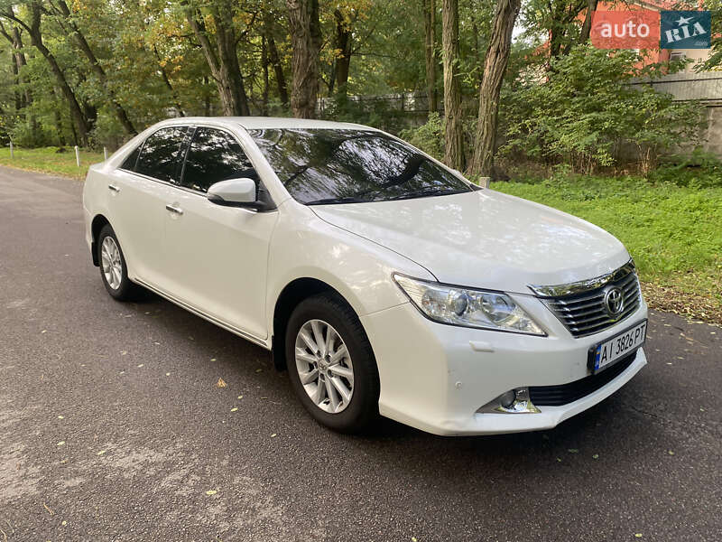 Toyota Camry 2014