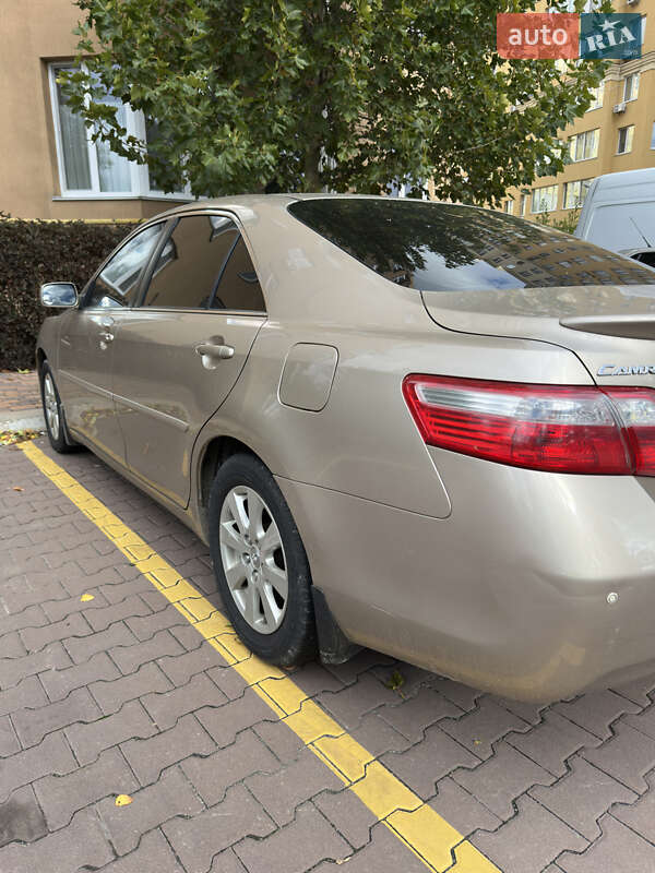 Седан Toyota Camry 2007 в Софіївській Борщагівці