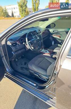 Седан Toyota Camry 2013 в 