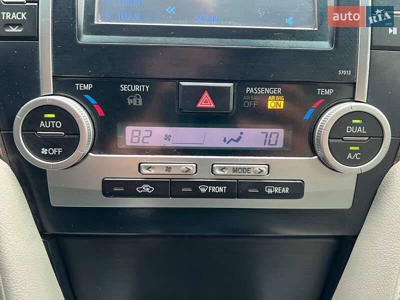 Седан Toyota Camry 2013 в Одесі